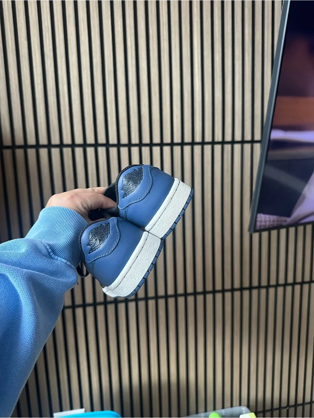Air Jordan 1 Low ‘Mystic Navy’